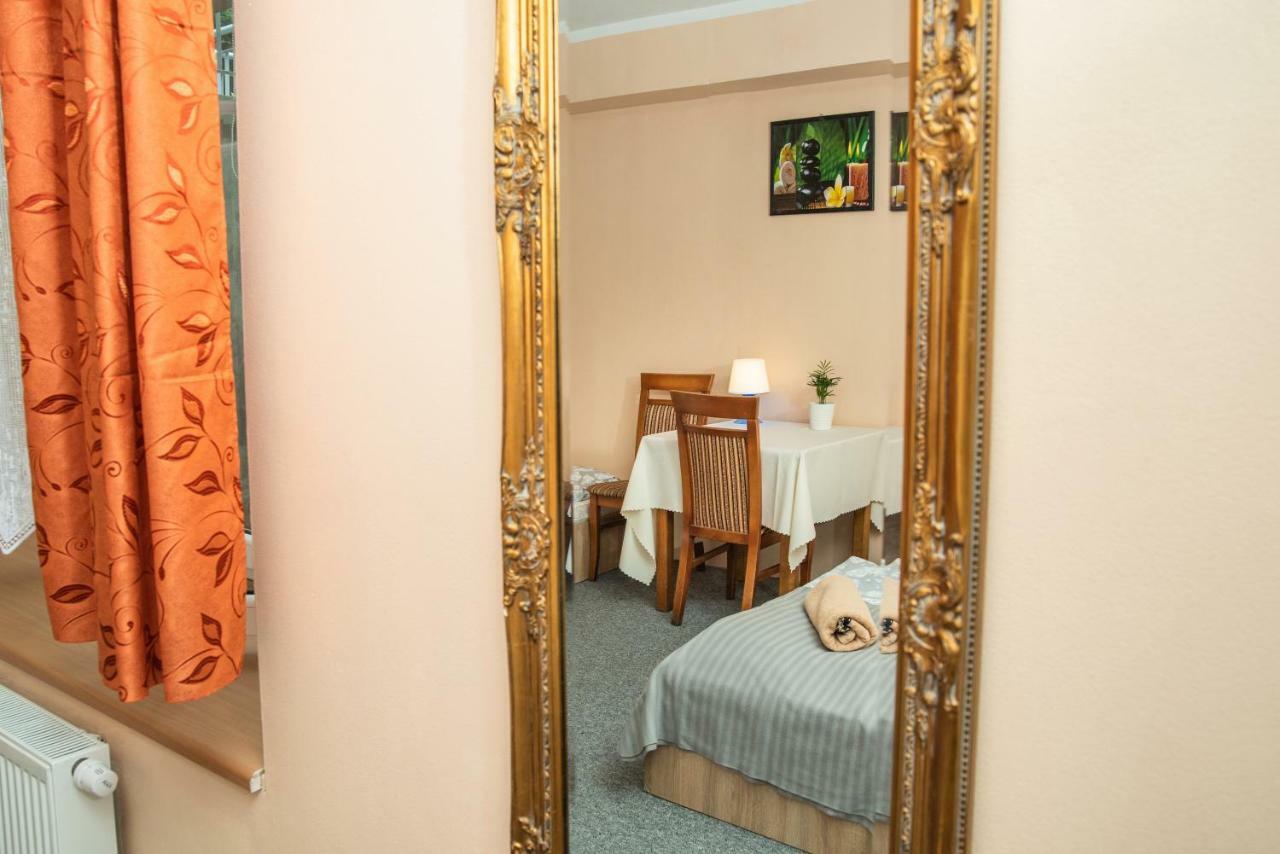 Aparthostel Green Hostel *