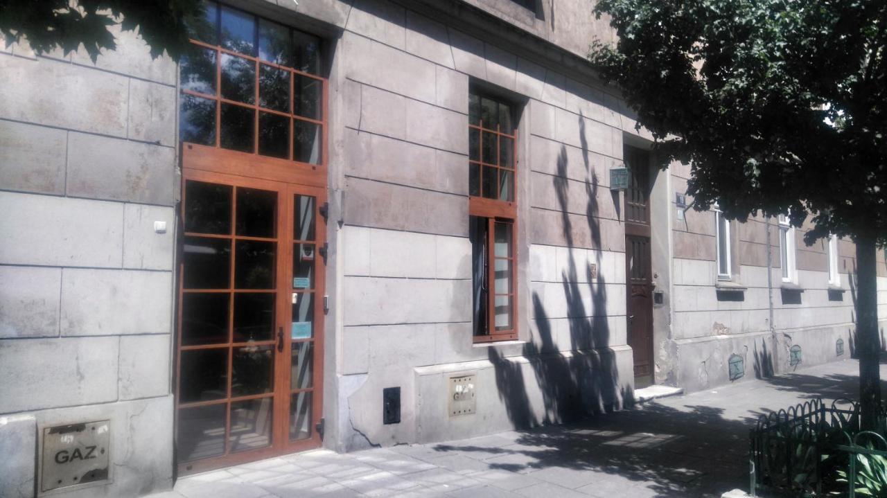 Aparthostel Green Hostel *